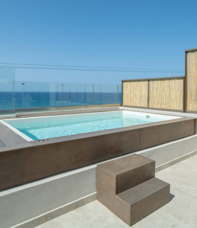 Petite Suite Sea View with Outdoor Hot Tub | KING MINOS RETREAT